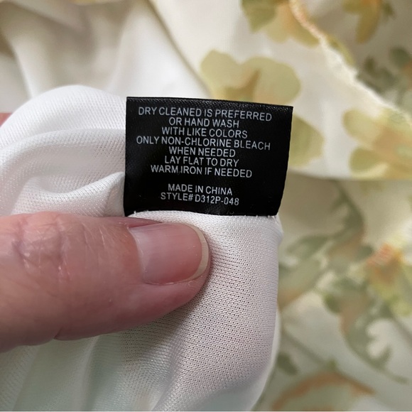 Layered With Love NWT 3X Plus Size Yellow Floral Midi Dress Feminine - Picture 12 of 16